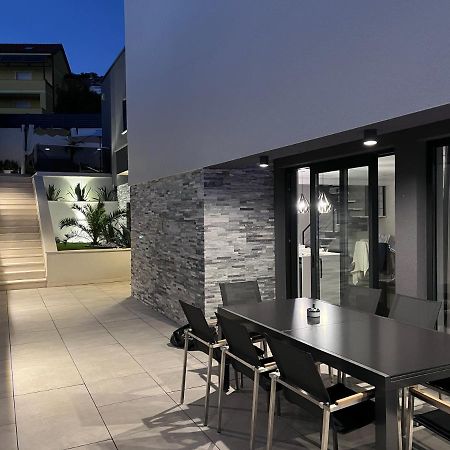 Luxury Villa Lorena With Heated Pool, Jacuzzi,Sauna And Seaview Цриквениця Екстер'єр фото